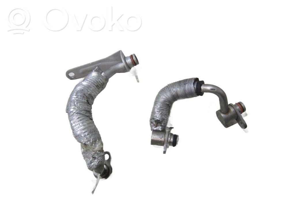 BMW 5 F10 F11 Engine coolant pipe/hose 