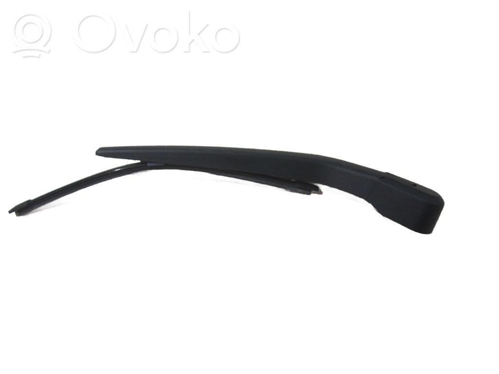 Volvo XC90 Front wiper blade arm 