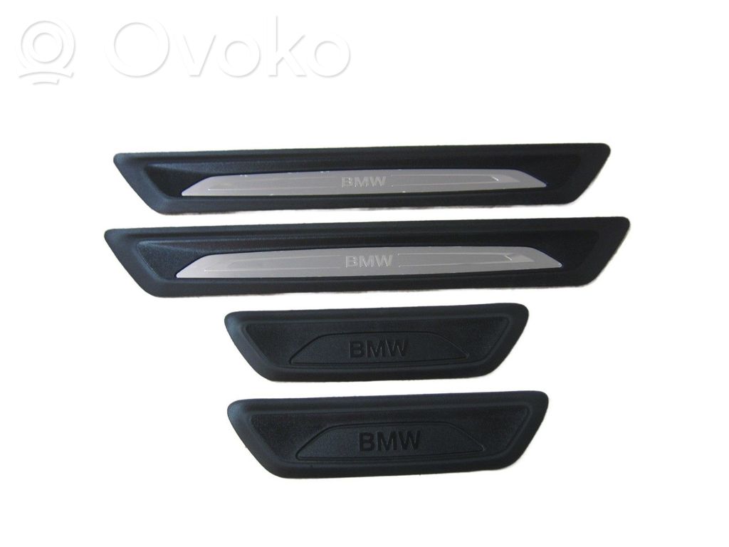 BMW X1 F48 F49 Listwa progowa boczna 