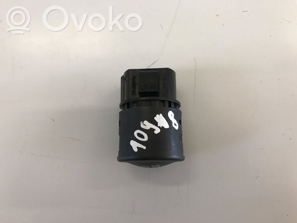 Renault Clio IV Engine start stop button switch 