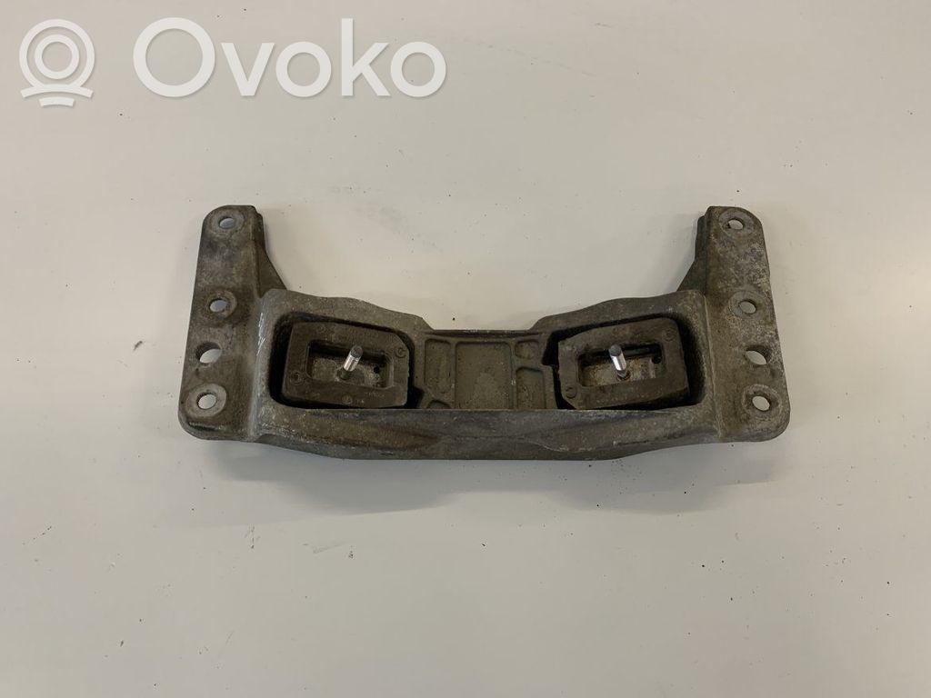 BMW 5 E60 E61 Gearbox mounting bracket 