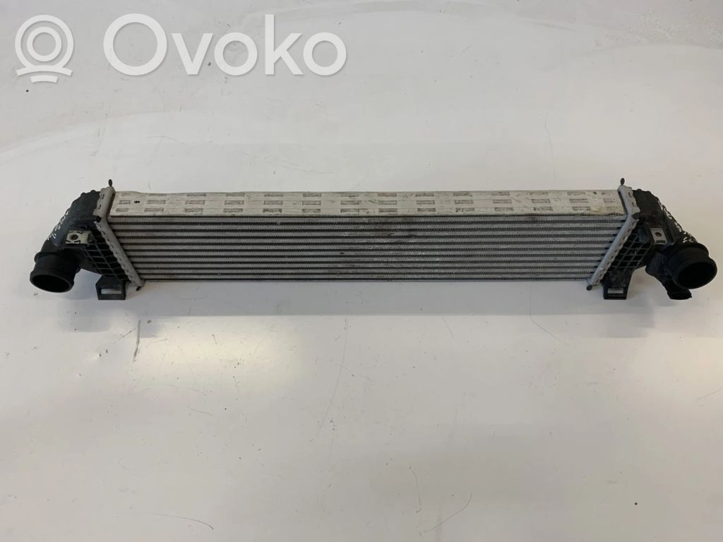 Volvo V40 Interkūlerio radiatorius 