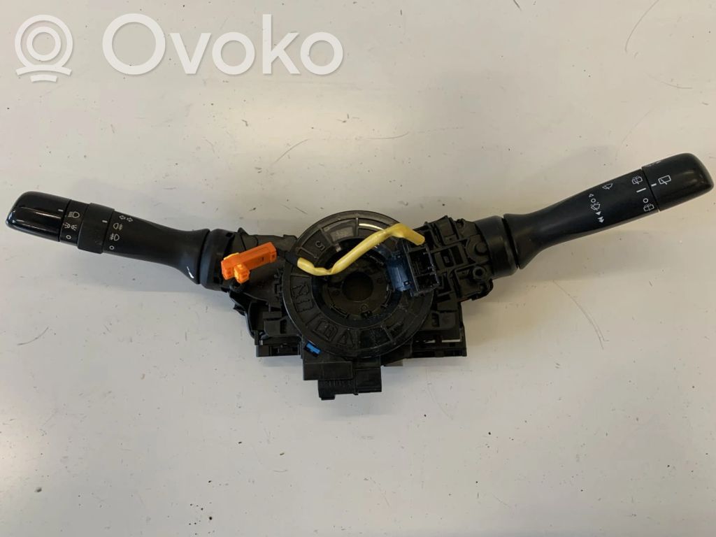 Toyota Yaris Commodo, commande essuie-glace/phare 