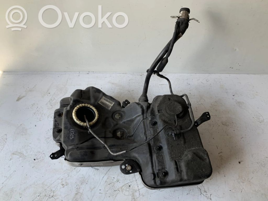 Audi A4 S4 B8 8K Degalų bakas 