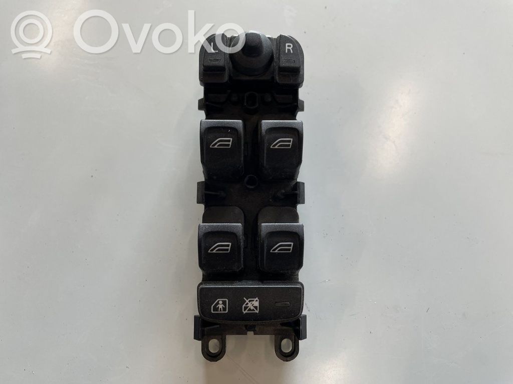 Volvo V70 Electric window control switch 