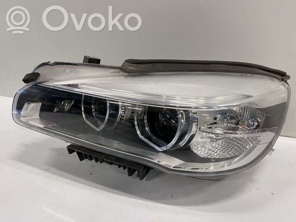 BMW 2 F46 Scheinwerfer 