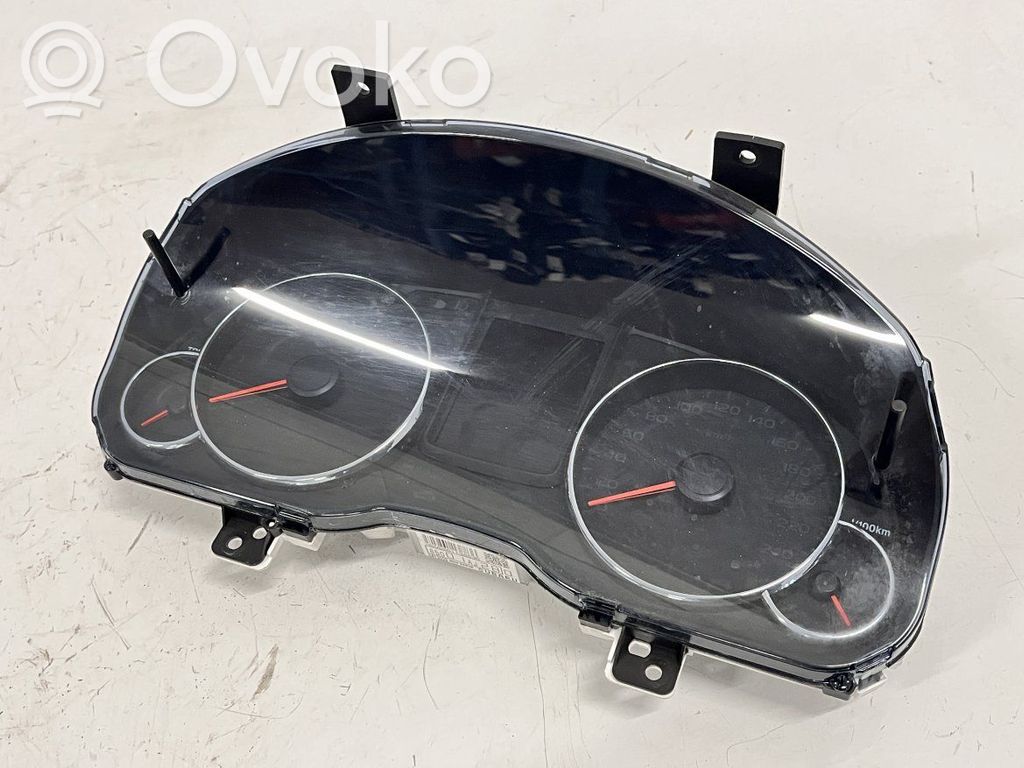 Subaru Legacy Speedometer (instrument cluster) 