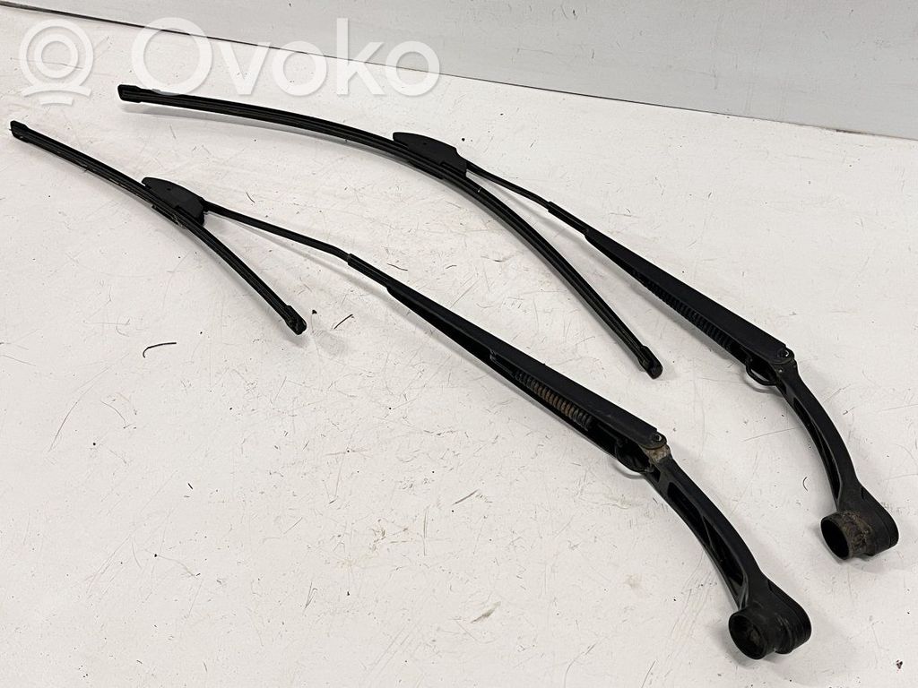Subaru Legacy Etupyyhkimen sulan varsi 