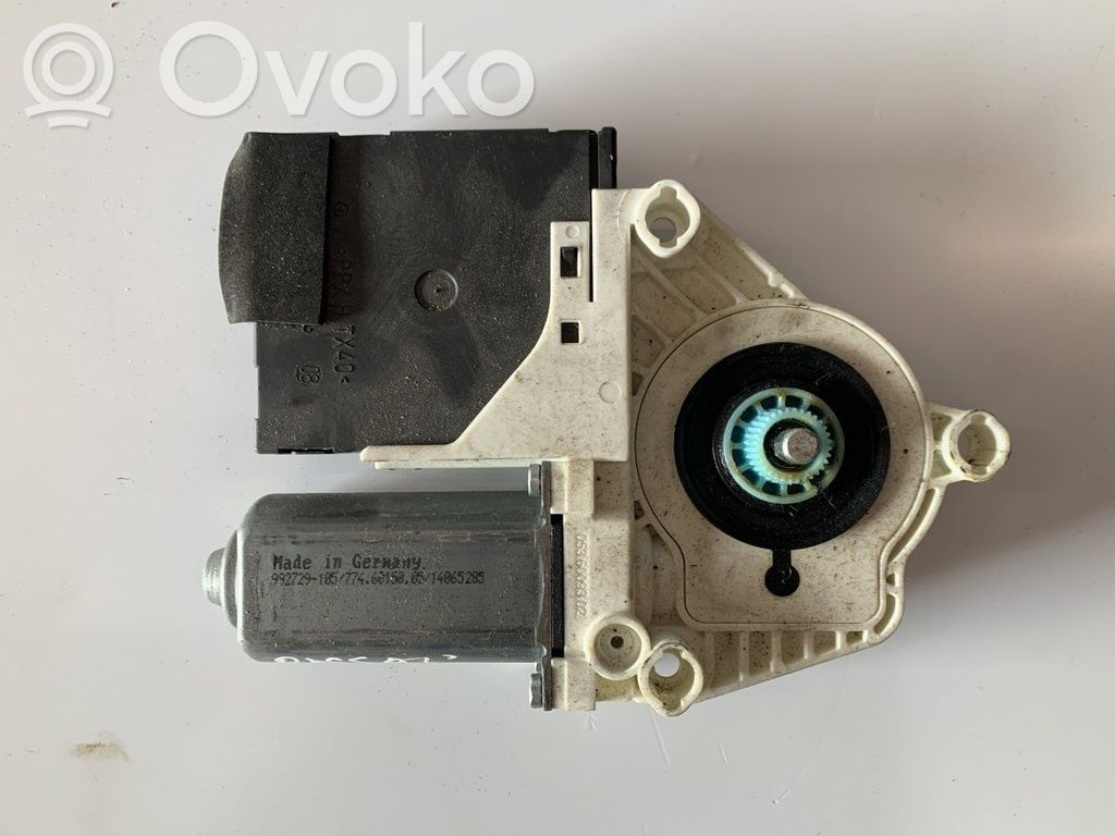 Volkswagen PASSAT B6 Silnik regulatora szyby drzwi przednich 