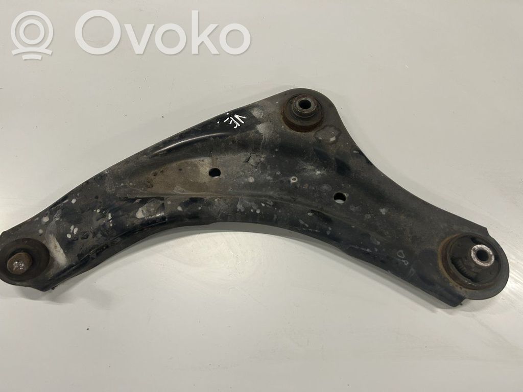 Nissan Leaf I (ZE0) Braccio di controllo sospensione anteriore 