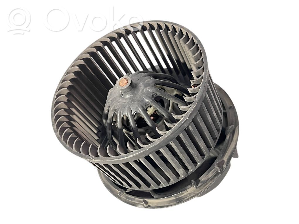 Nissan Note (E11) Mazā radiatora ventilators 