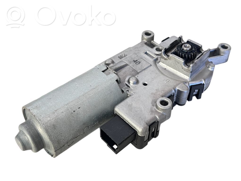 Motoriņš   6922652,67616922652,67616922652,0390200053