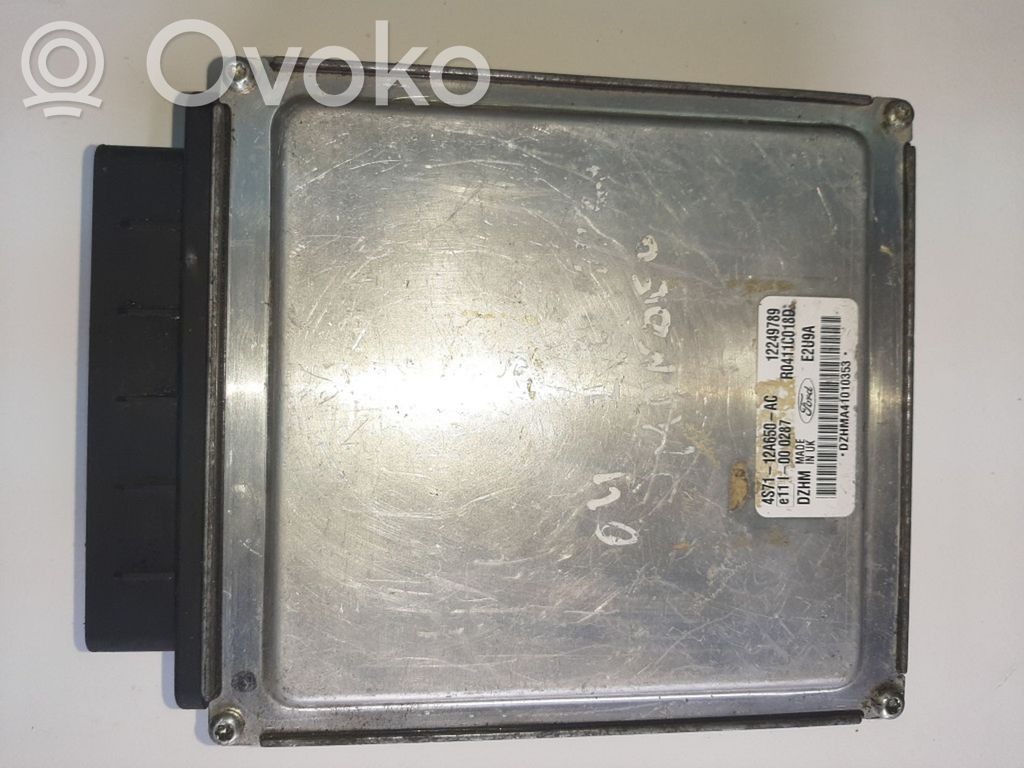 Ford Mondeo Mk III Engine control unit/module 
