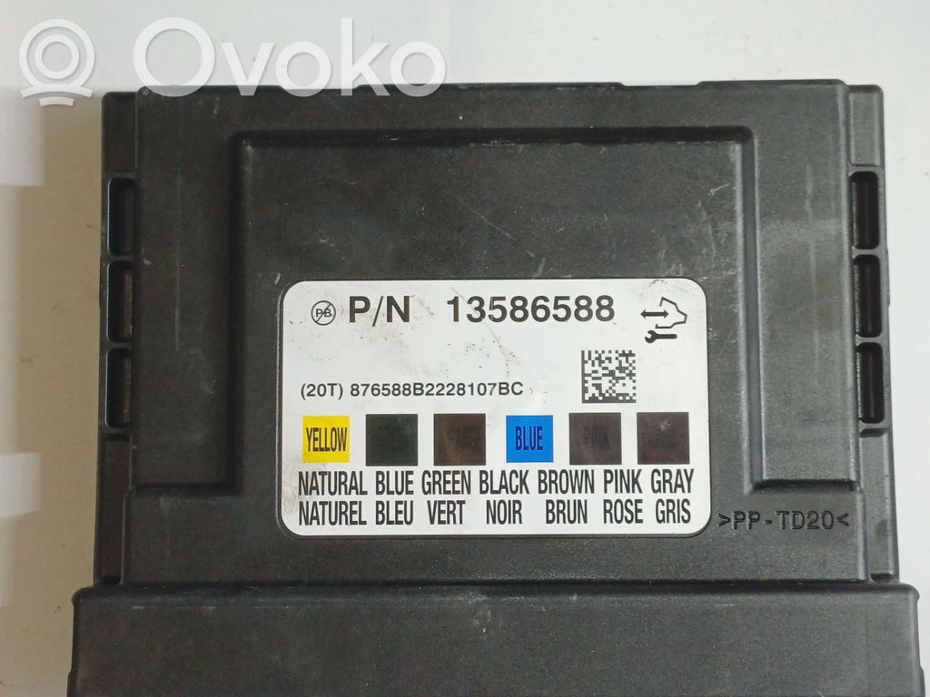 Opel Astra J Comfort/convenience module 
