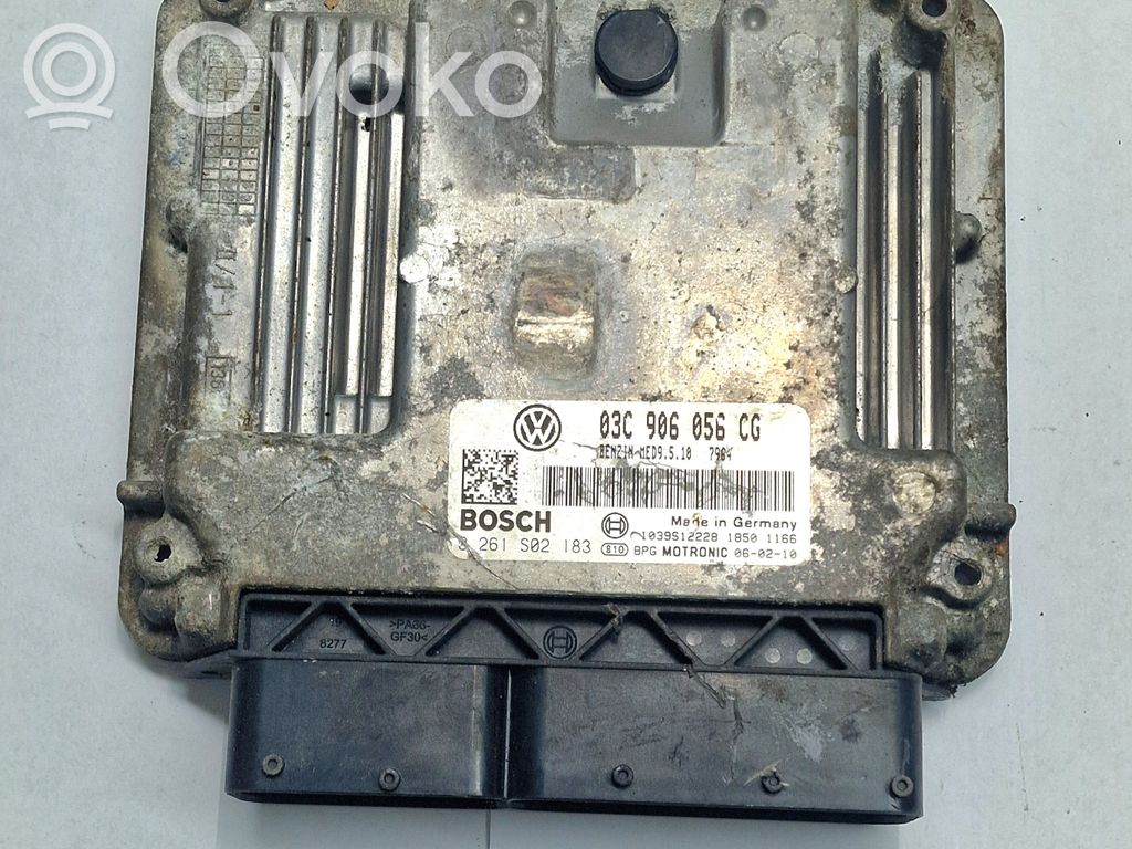 Volkswagen Golf V Engine control unit/module 