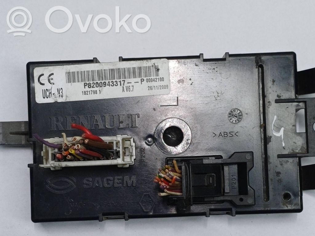 Renault Trafic II (X83) Comfort/convenience module 