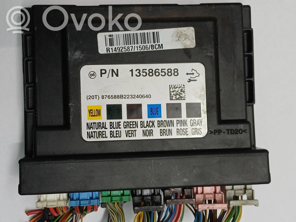 Opel Astra J Comfort/convenience module 