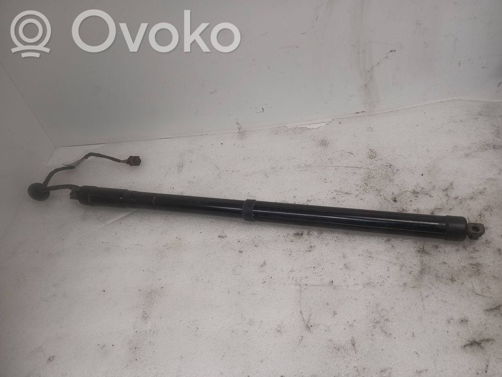 Volvo XC40 Tailgate strut 