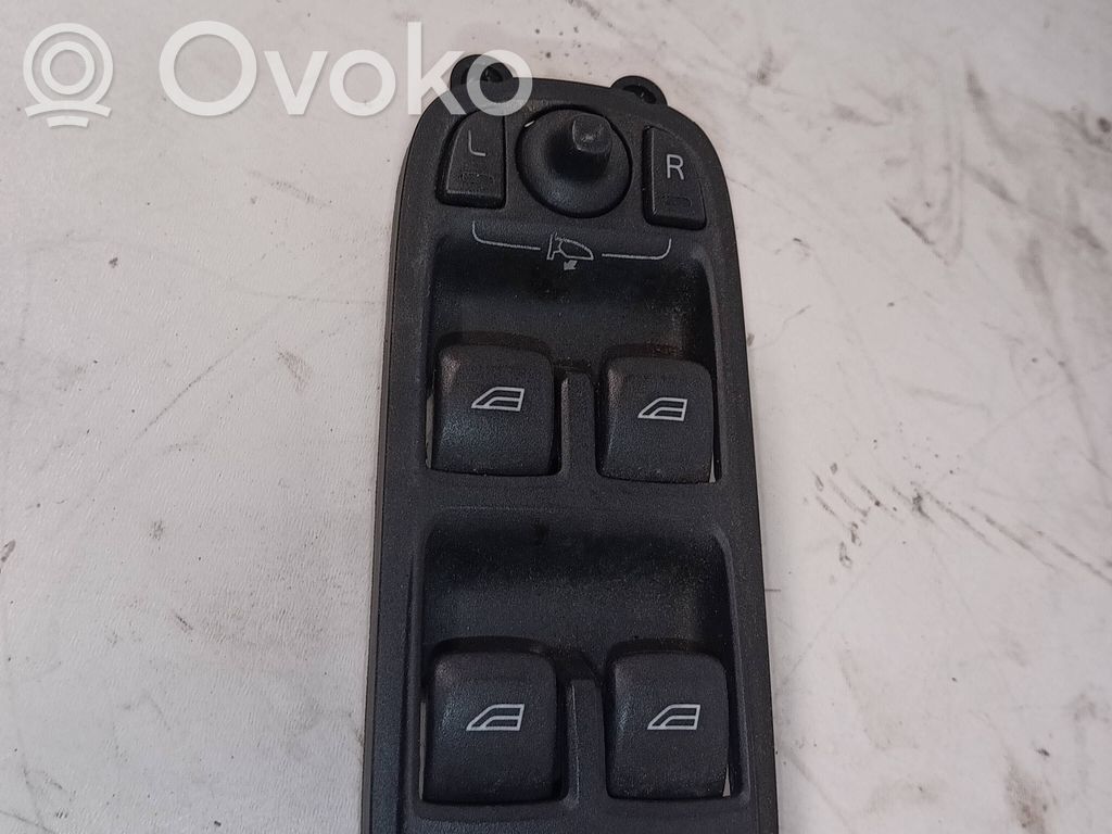 Volvo XC60 Electric window control switch 