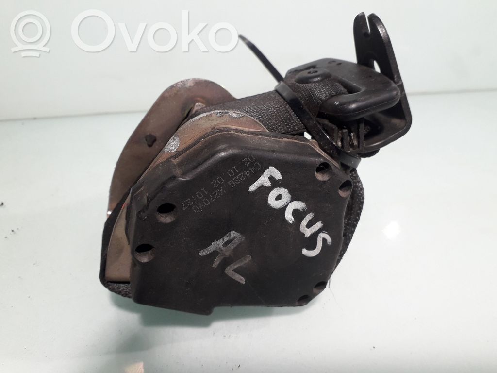 Takaistuimen turvavyö