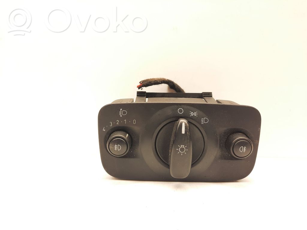 Light switch   04066475