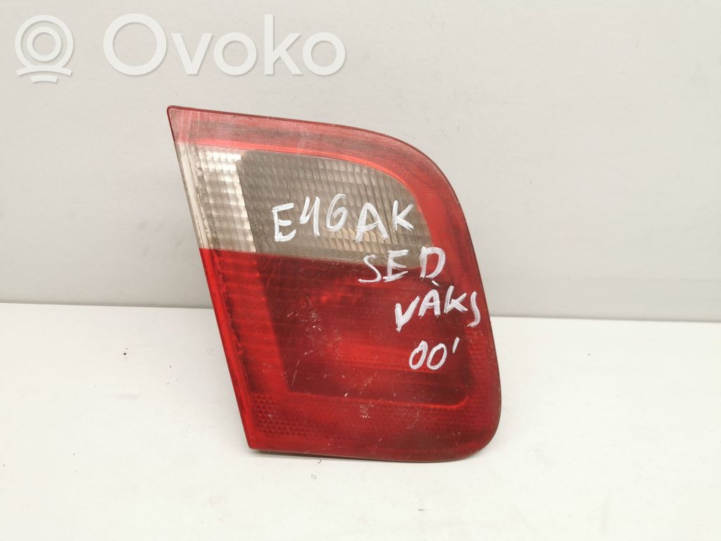 BMW 3 E46 Aizmugurējais lukturis pārsegā 