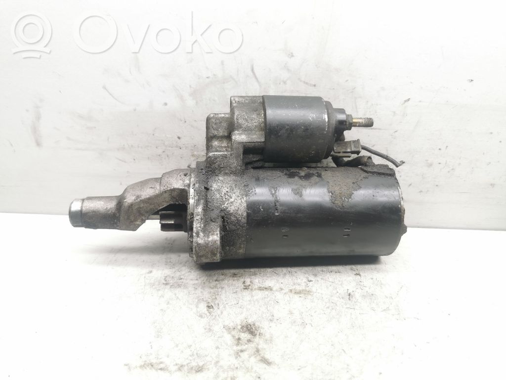 Audi A4 S4 B6 8E 8H Starteris 