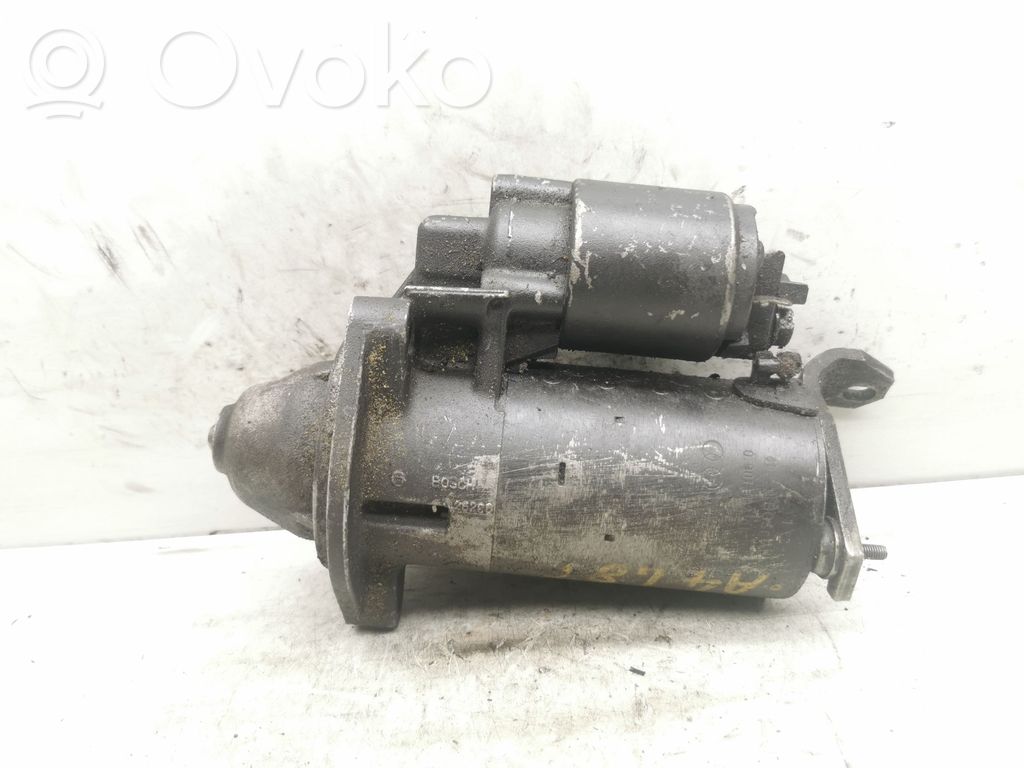 Audi A4 S4 B5 8D Starteris 
