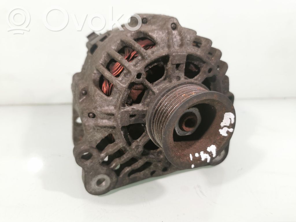 Volkswagen Golf IV Alternator 