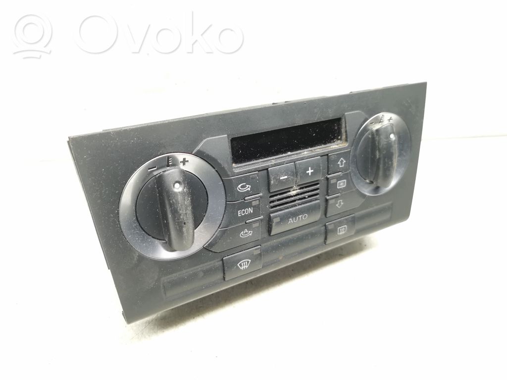 Audi A3 S3 A3 Sportback 8P Climate control unit 
