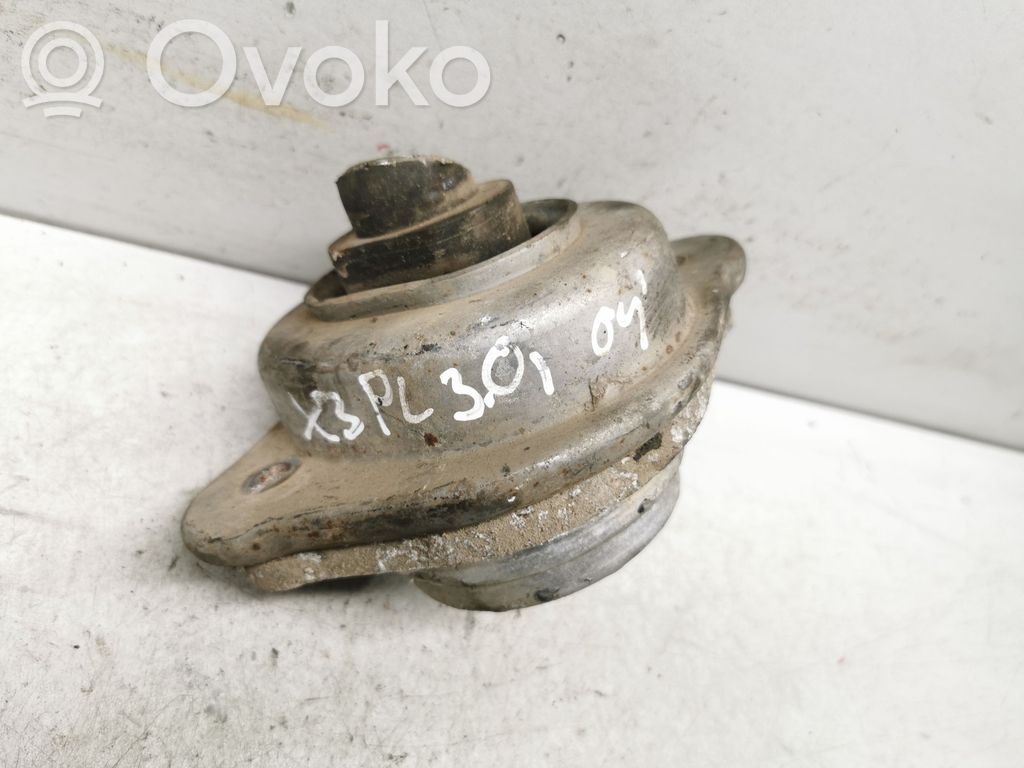 Engine mount bracket   22113400336