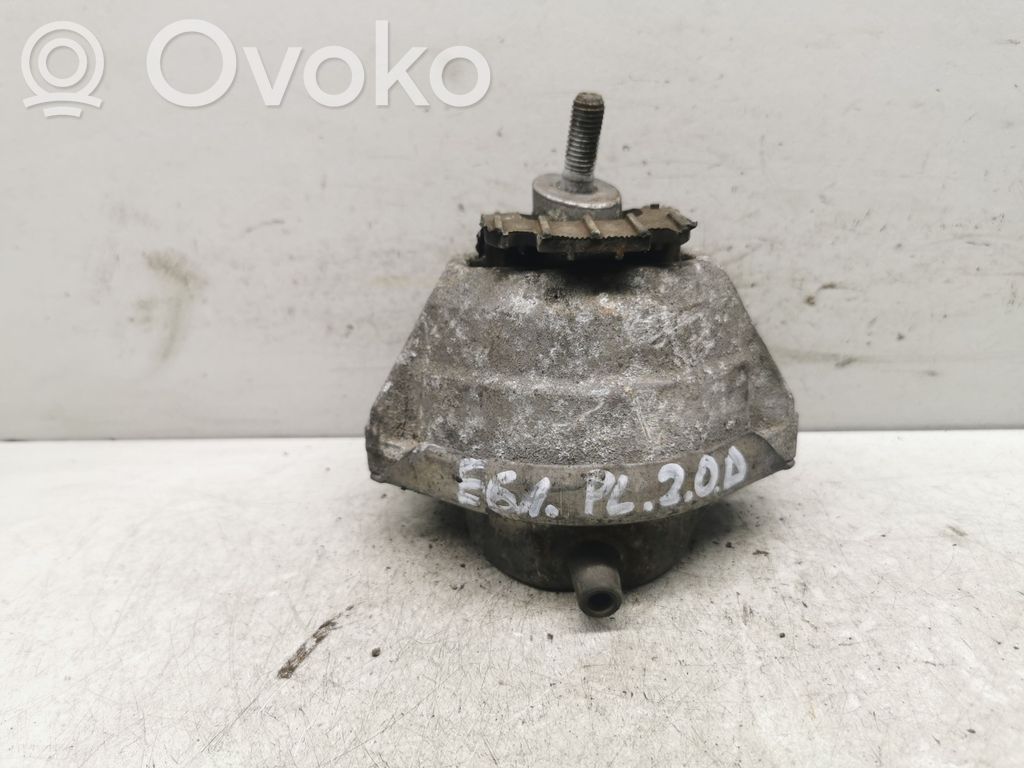 BMW 5 E60 E61 Engine mount bracket 