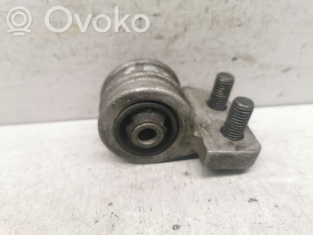 Volvo S80 Engine mount bracket 
