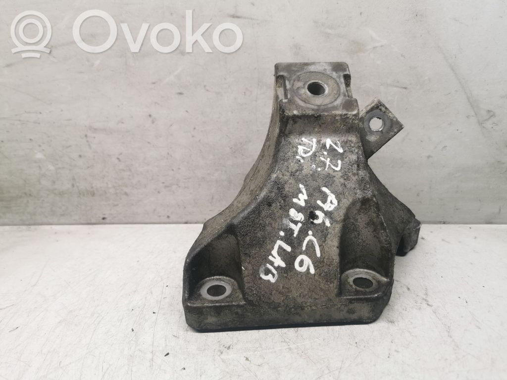 Audi A6 S6 C6 4F Engine mounting bracket 