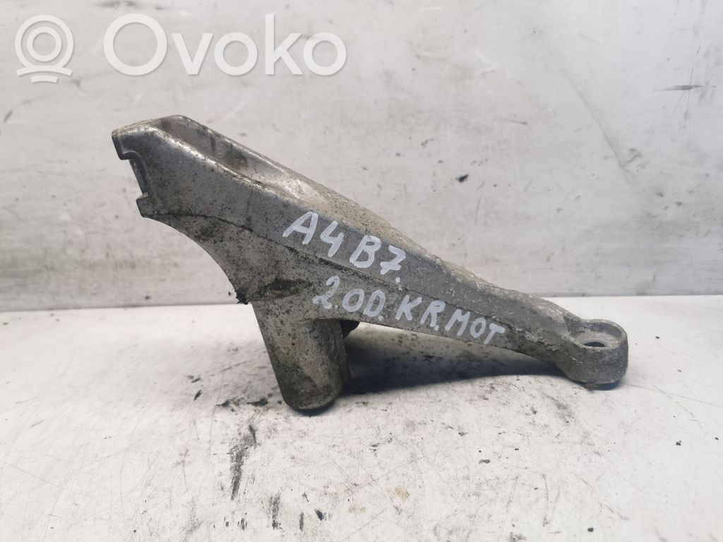 Audi A4 S4 B7 8E 8H Engine mounting bracket 