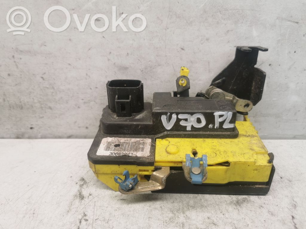 Volvo V70 Priekšpusē slēdzene 
