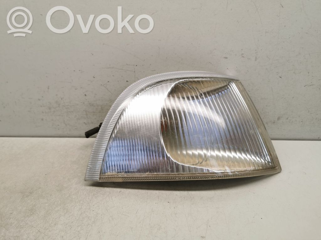 Volvo S40, V40 Front indicator light 