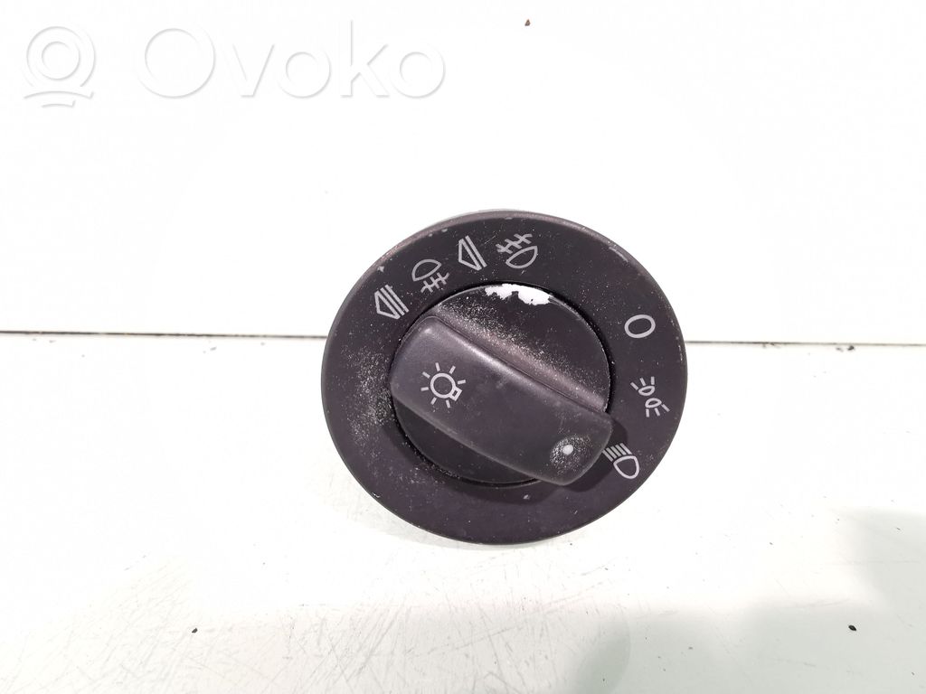 Audi A4 S4 B7 8E 8H Light switch 