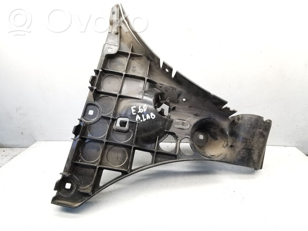 BMW 5 E60 E61 Galinis laikiklis bamperio 