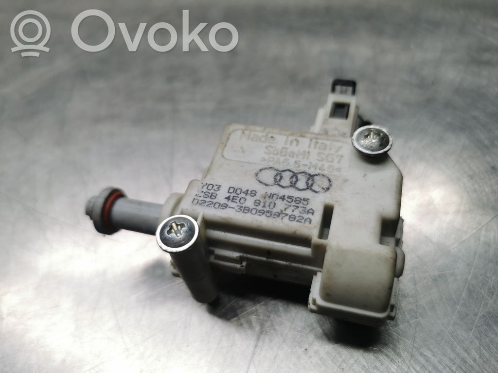 Audi A8 S8 D3 4E Fuel tank cap lock motor 