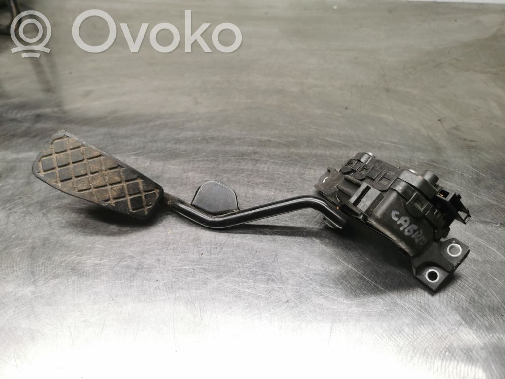 Audi A4 S4 B6 8E 8H Accelerator throttle pedal 