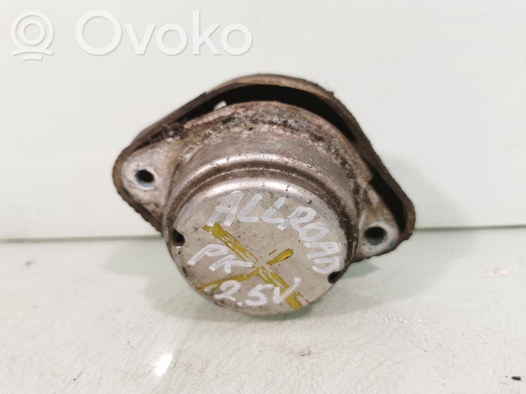 Audi A6 S6 C5 4B Dzinēja spilvens 