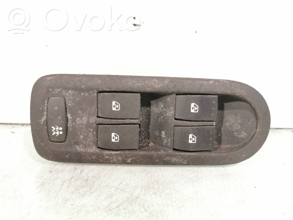 Renault Scenic II -  Grand scenic II Electric window control switch 