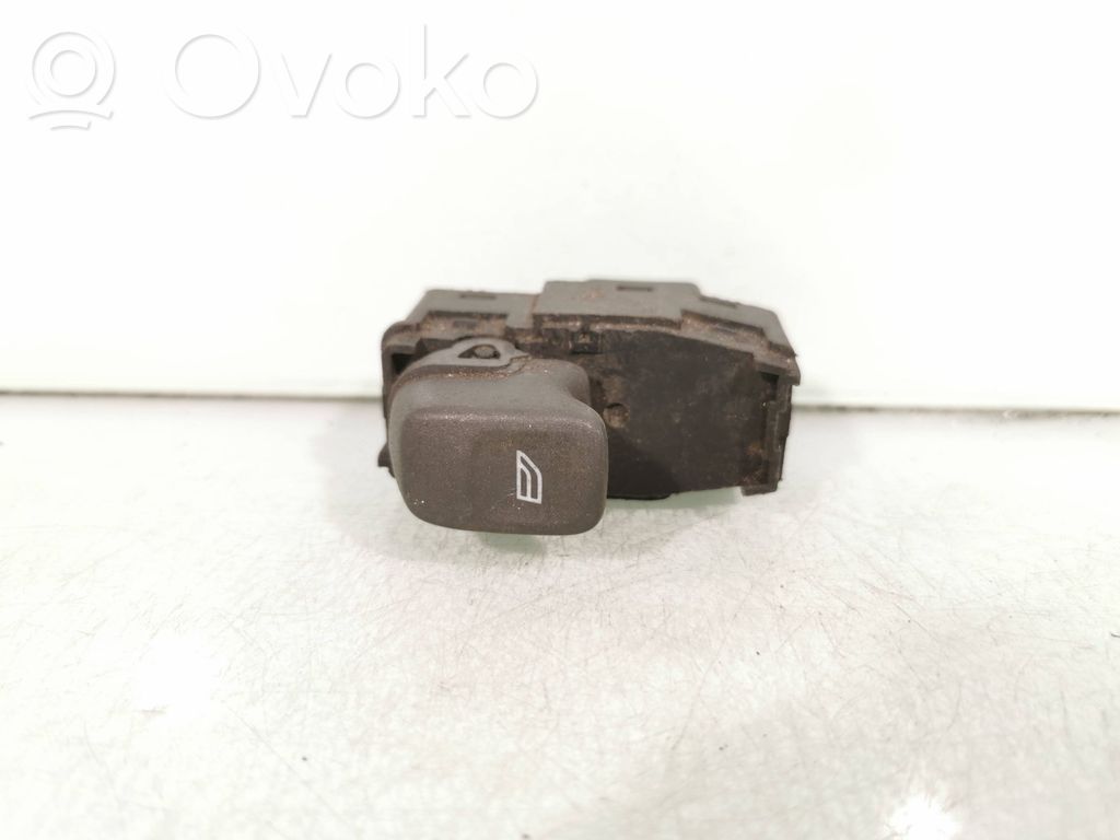 Volvo S40, V40 Electric window control switch 