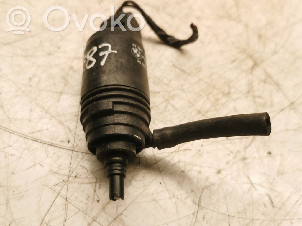 BMW 1 E81 E87 Logu mazgātāja sūknis 