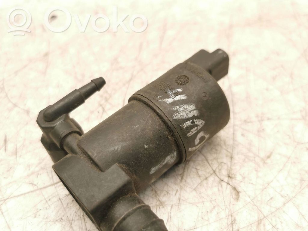 Renault Laguna II Windscreen/windshield washer pump 