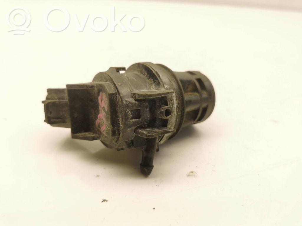 Windscreen/windshield washer pump