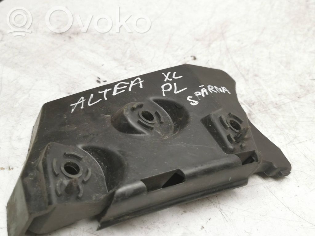 Seat Altea XL Front bumper mounting bracket 