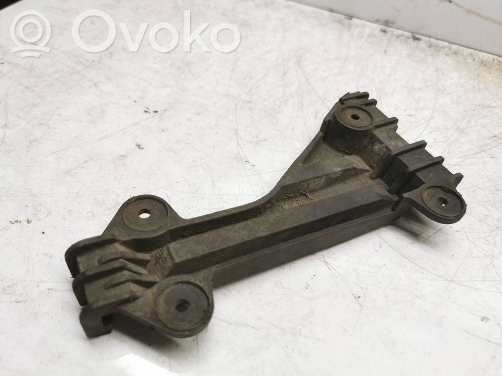 Audi A6 S6 C5 4B Front bumper mounting bracket 