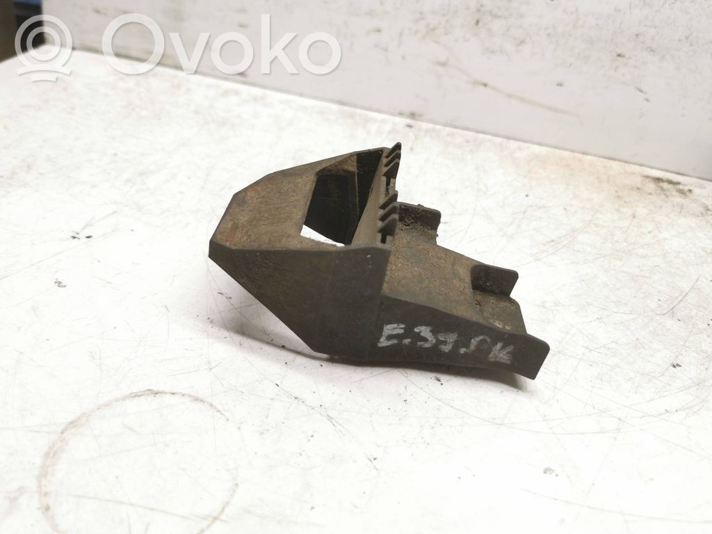 BMW 5 E39 Radiator mount bracket 